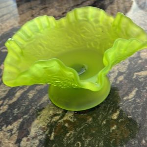 Vaseline glass bowl
